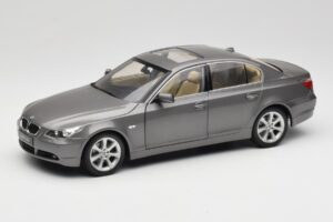 BMW 530i E60 Grey Metallic Revell 1:18 08841 Druckguss