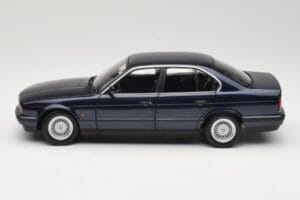 BMW 535i E34 Blue Metallic Minichamps 1:18 100024004 Druckguss — Bild 4 von 8