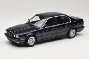 BMW 535i E34 Blue Metallic Minichamps 1:18 100024004 Druckguss