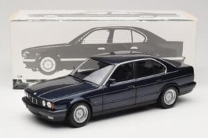 BMW 535i E34 Blue Metallic Minichamps 1:18 100024004 Druckguss — Bild 8 von 8