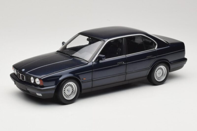 BMW 535i E34 Blue Metallic Minichamps 1:18 100024004 Druckguss