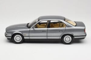 BMW 535i E34 Grau Metallic Minichamps 1:18 100024008 Druckguss — Bild 4 von 8
