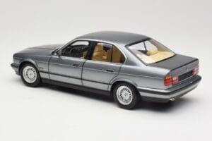 BMW 535i E34 Grau Metallic Minichamps 1:18 100024008 Druckguss — Bild 7 von 8