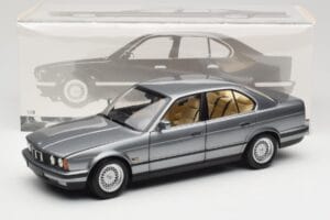 BMW 535i E34 Grau Metallic Minichamps 1:18 100024008 Druckguss — Bild 8 von 8
