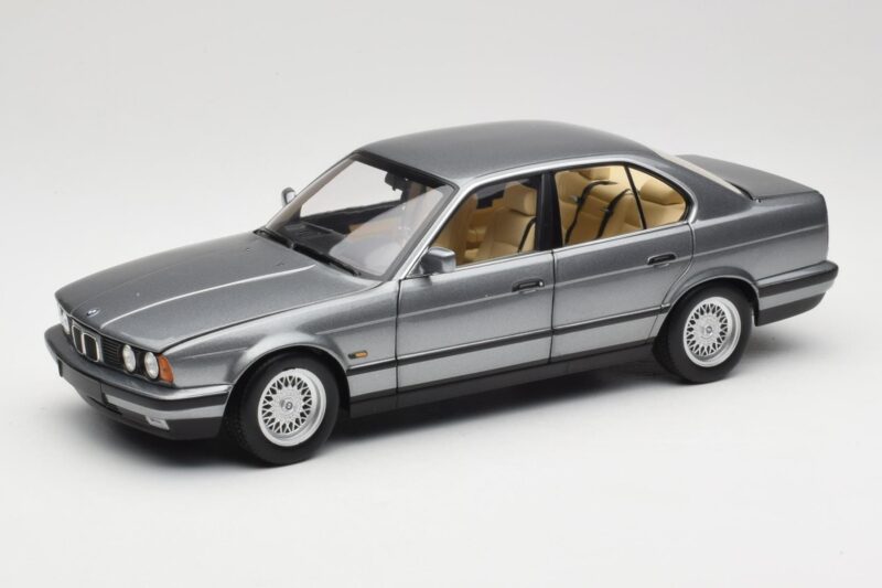 BMW 535i E34 Grau Metallic Minichamps 1:18 100024008 Druckguss