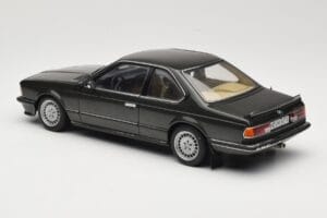 BMW 635 CSi E24 Malachit Green Metallic AUTOart 1:18 70522 Druckguss — Bild 7 von 8