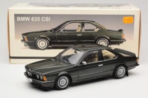 BMW 635 CSi E24 Malachit Green Metallic AUTOart 1:18 70522 Druckguss — Bild 8 von 8
