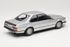 BMW 635 CSi E24 Silber Minichamps 1:18 155028107 Druckguss — Bild 2 von 6