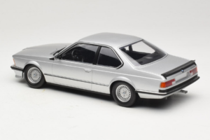 BMW 635 CSi E24 Silber Minichamps 1:18 155028107 Druckguss — Bild 5 von 6