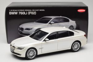 BMW 7 Series F02 760Li Brilliant White Kyosho 1:18 08783BRW Druckguss — Bild 8 von 8