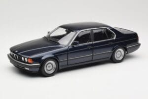 BMW 730i E32 Blau Metallic Minichamps 1:18 100023006 Druckguss