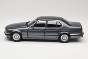BMW 730i E32 Grey Metallic Minichamps 1:18 100023005 Druckguss — Bild 4 von 8
