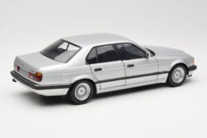 BMW 730i E32 Silber Minichamps 1:18 100023000 Druckguss — Bild 3 von 8