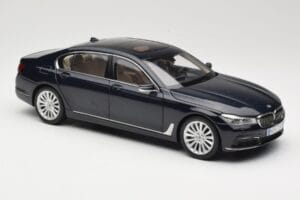 BMW 750Li F02 Imperial Blue Paragon 1:18 80432405586 Druckguss — Bild 6 von 8