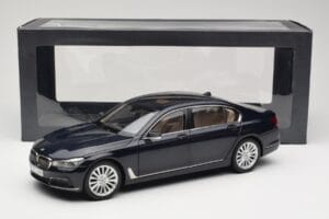 BMW 750Li F02 Imperial Blue Paragon 1:18 80432405586 Druckguss — Bild 8 von 8