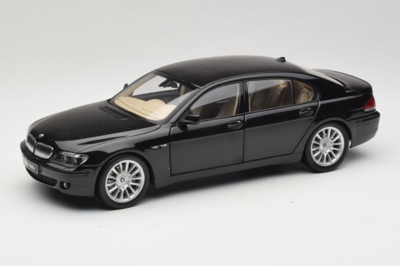 BMW 760Li E66 Individual Schwarz Kyosho 1:18 08573RB Druckguss