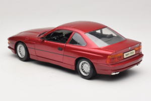 BMW 850i E31 Rot Tchibo 1:18 36157 Druckguss — Bild 7 von 8