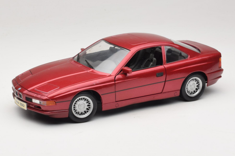 BMW 850i E31 Rot Tchibo 1:18 36157 Druckguss