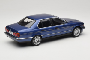 BMW Alpina B11 E32 3.5 Metallic Blue MCG 1:18 MCG18232 Druckguss — Bild 2 von 6