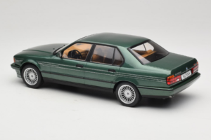 BMW Alpina B11 E32 3.5 Metallic Green MCG 1:18 MCG18233 Druckguss — Bild 5 von 6