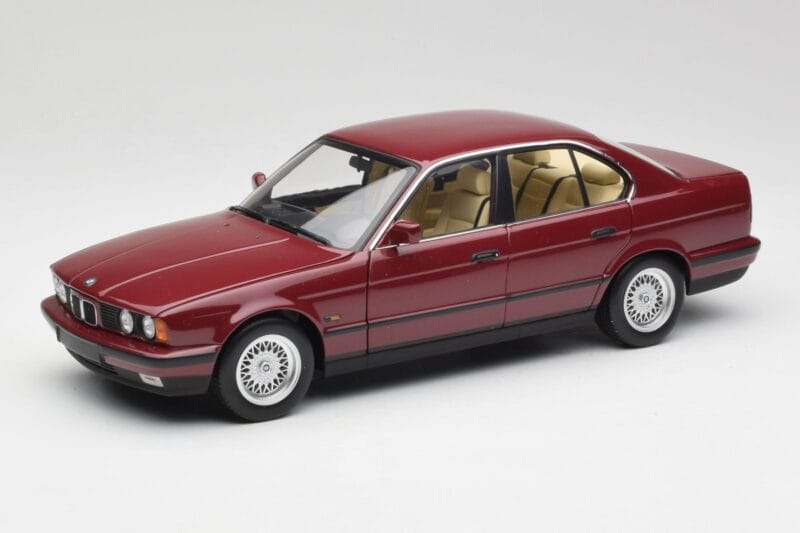 BMW 535i E34 Rot Minichamps 1:18 100024002 Druckguss
