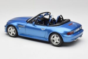 BMW Z3 E36 M Roadster Estoril Blue Bburago 1:18 3349-M1 Druckguss — Bild 7 von 8
