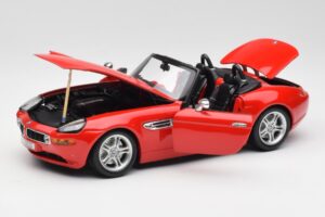 BMW Z8 E52 Roadster Hellrot Bburago 1:18 12032 Druckguss — Bild 2 von 8