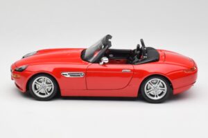BMW Z8 E52 Roadster Hellrot Bburago 1:18 12032 Druckguss — Bild 4 von 8