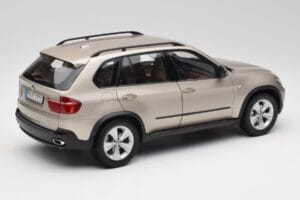 BMW X5 E70 4.8i Platinum Bronze Metallic Kyosho 1:18 80430413413 Druckguss — Bild 3 von 8