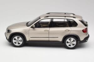 BMW X5 E70 4.8i Platinum Bronze Metallic Kyosho 1:18 80430413413 Druckguss — Bild 4 von 8