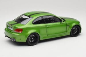 BMW 1er E82 Coupe Taiga Green Metallic Minichamps 1:18 110020024 Druckguss — Bild 3 von 8