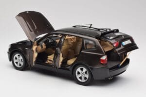 BMW X3 E83 3.0d Dunkelbraun Metallic Kyosho 1:18 80430300736 Druckguss — Bild 5 von 8