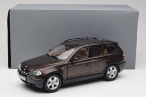 BMW X3 E83 3.0d Dunkelbraun Metallic Kyosho 1:18 80430300736 Druckguss — Bild 8 von 8
