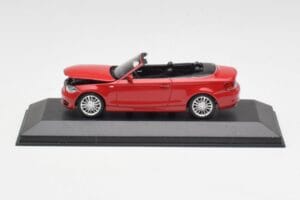 BMW 1er E88 Cabriolet Karminrot Minichamps 1:43 431026230 Druckguss — Bild 5 von 5