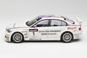 BMW E90 320si #1 A. Priaulx WTCC Champion 2006 Kyosho 1:18 80430429067 Druckguss — Bild 4 von 8