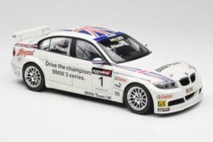 BMW E90 320si #1 A. Priaulx WTCC Champion 2006 Kyosho 1:18 80430429067 Druckguss — Bild 6 von 8