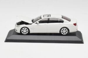 BMW 750Li F02 Weiß Minichamps 1:43 80420445201 Druckguss — Bild 4 von 5