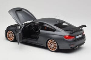 BMW M4 F82 GTS Frozen Grau Minichamps 1:18 80432411555 Druckguss — Bild 5 von 8