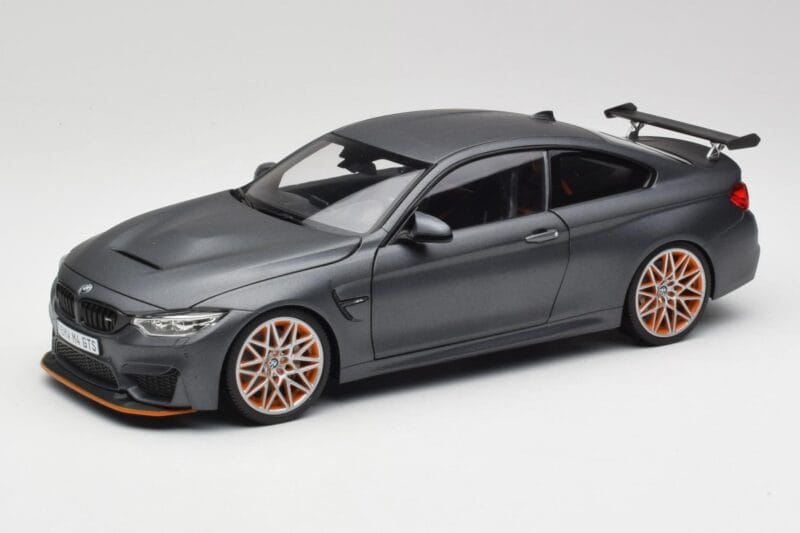 BMW M4 F82 GTS Frozen Grau Minichamps 1:18 80432411555 Druckguss