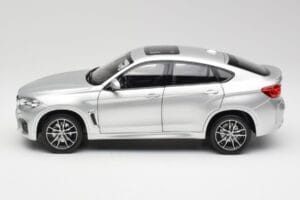 BMW X6 M F86 Silber Norev 1:18 183200 Druckguss — Bild 4 von 8
