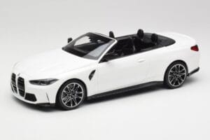 BMW M4 G82 Cabriolet Alpine White Minichamps 1:18 155021031 Druckguss