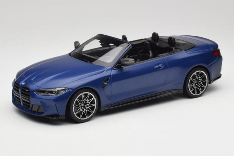 BMW M4 G82 Cabriolet Frozen Portimao Blue Minichamps 1:18 155021030 Druckguss
