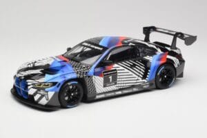 BMW M4 GT3 G82 #1 Test Version 2021 Minichamps 1:18 113222003 Druckguss