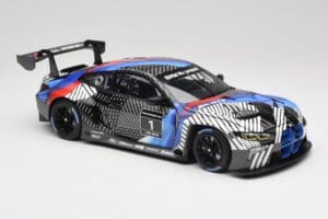 BMW M4 GT3 G82 #1 Test Version 2021 Minichamps 1:18 113222003 Druckguss — Bild 6 von 8