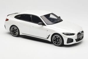 BMW i4 M50 G26 Mineral Weiß Metallic Otto 1:18 OT1074 Resin — Bild 4 von 6