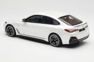 BMW i4 M50 G26 Mineral Weiß Metallic Otto 1:18 OT1074 Resin — Bild 5 von 6