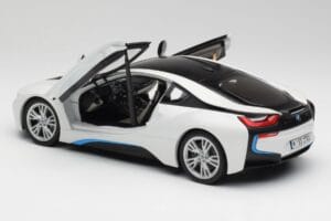 BMW i8 Crystal Weiß Paragon 1:18 80432336841 Druckguss — Bild 5 von 8
