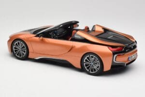 BMW i8 Roadster E-Kupfer Minichamps 1:18 80432454784 Druckguss — Bild 5 von 6