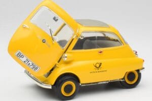 BMW Isetta 250 Deutsche Bundespost Revell 1:18 925 Druckguss — Bild 2 von 8