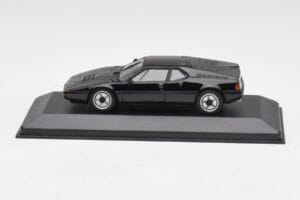 BMW M1 Schwarz Minichamps 1:43 940025021 Druckguss